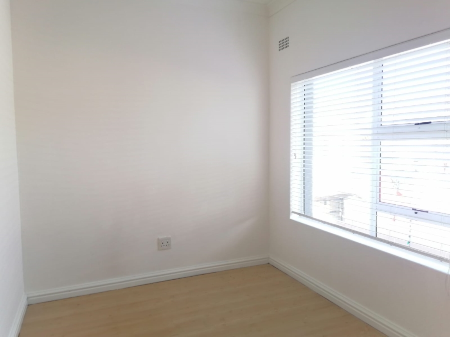 2 Bedroom Property for Sale in Wetton Western Cape